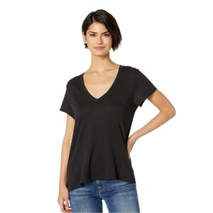 Splendid | Black V-Neck Women's Short Sleeve Top Sz M EUC